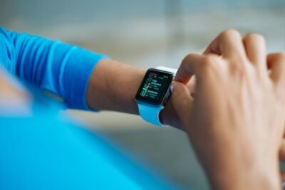 You are currently viewing The Ultimate Guide to Wearable Stress Trackers: Understanding, Choosing, and Using Stress-Tracking Technology for Better Well-being